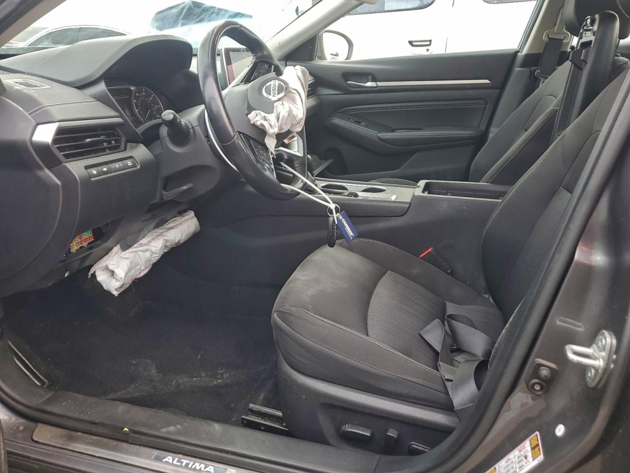 2019 NISSAN ALTIMA SV photo 7