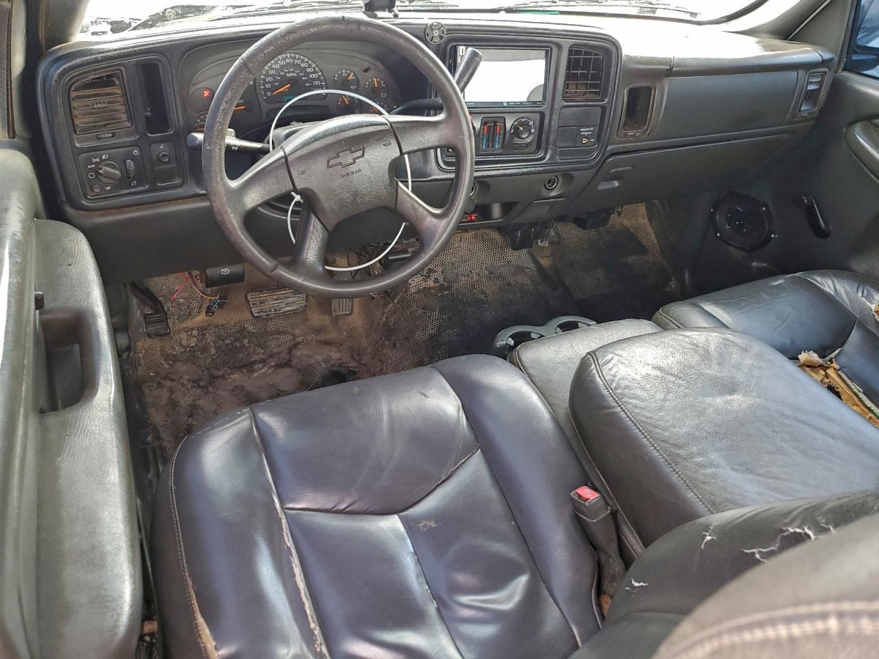2004 CHEVROLET SILVERADO C2500 HEAVY DUTY photo 8