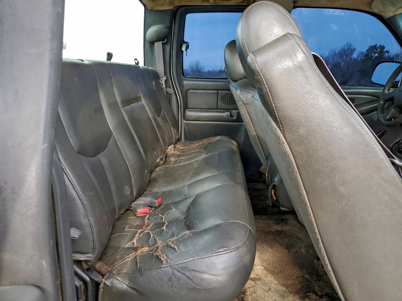 2004 CHEVROLET SILVERADO C2500 HEAVY DUTY photo 10