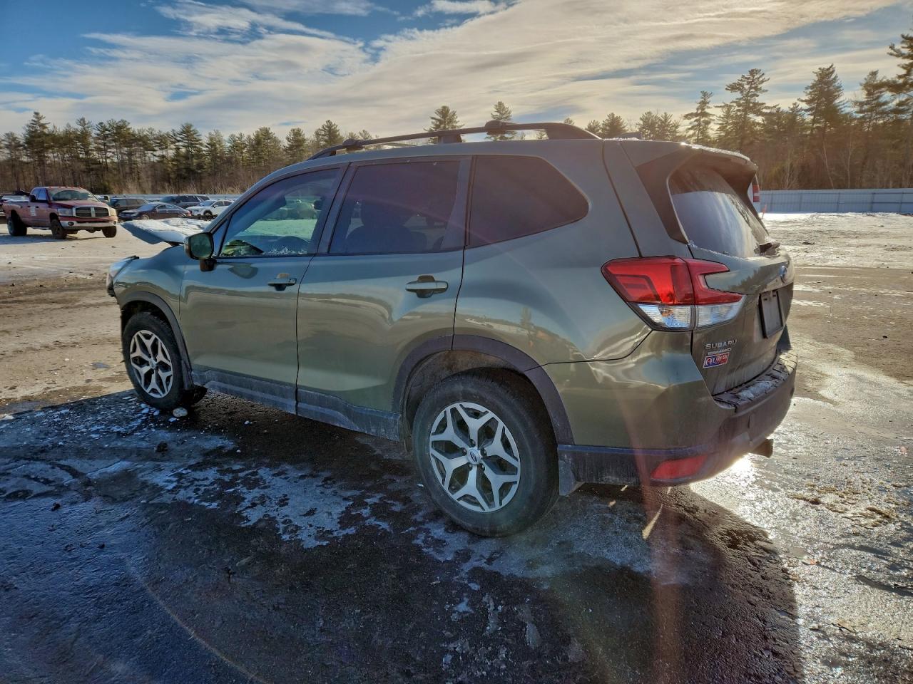 2020 SUBARU FORESTER PREMIUM photo 2