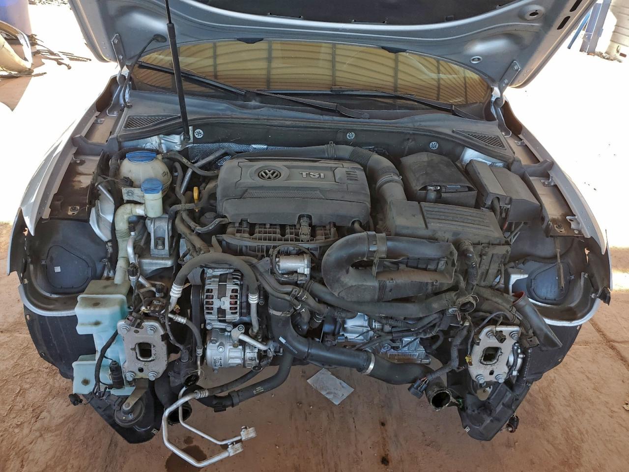 2015 VOLKSWAGEN PASSAT S photo 11