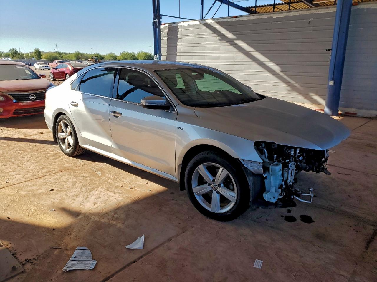 2015 VOLKSWAGEN PASSAT S photo 4