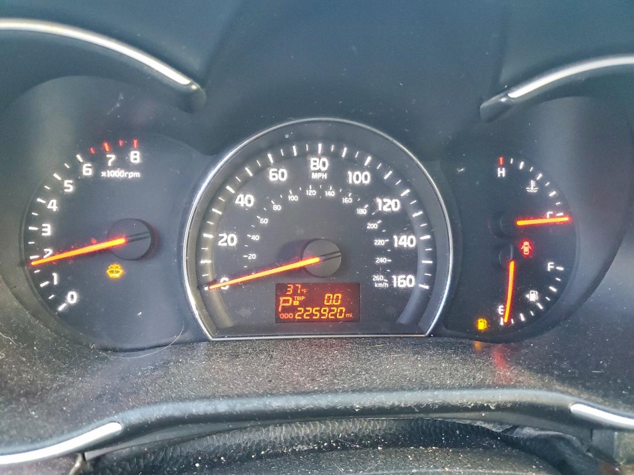 2014 KIA SORENTO LX photo 9