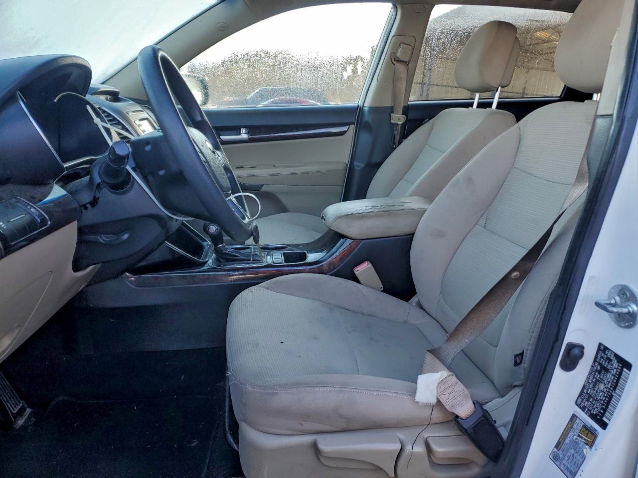 2014 KIA SORENTO LX photo 7