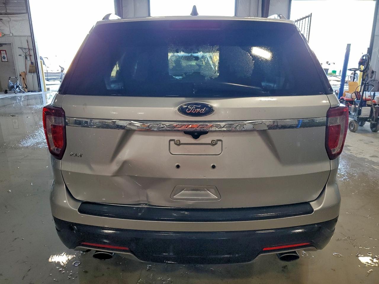 2018 FORD EXPLORER XLT photo 6