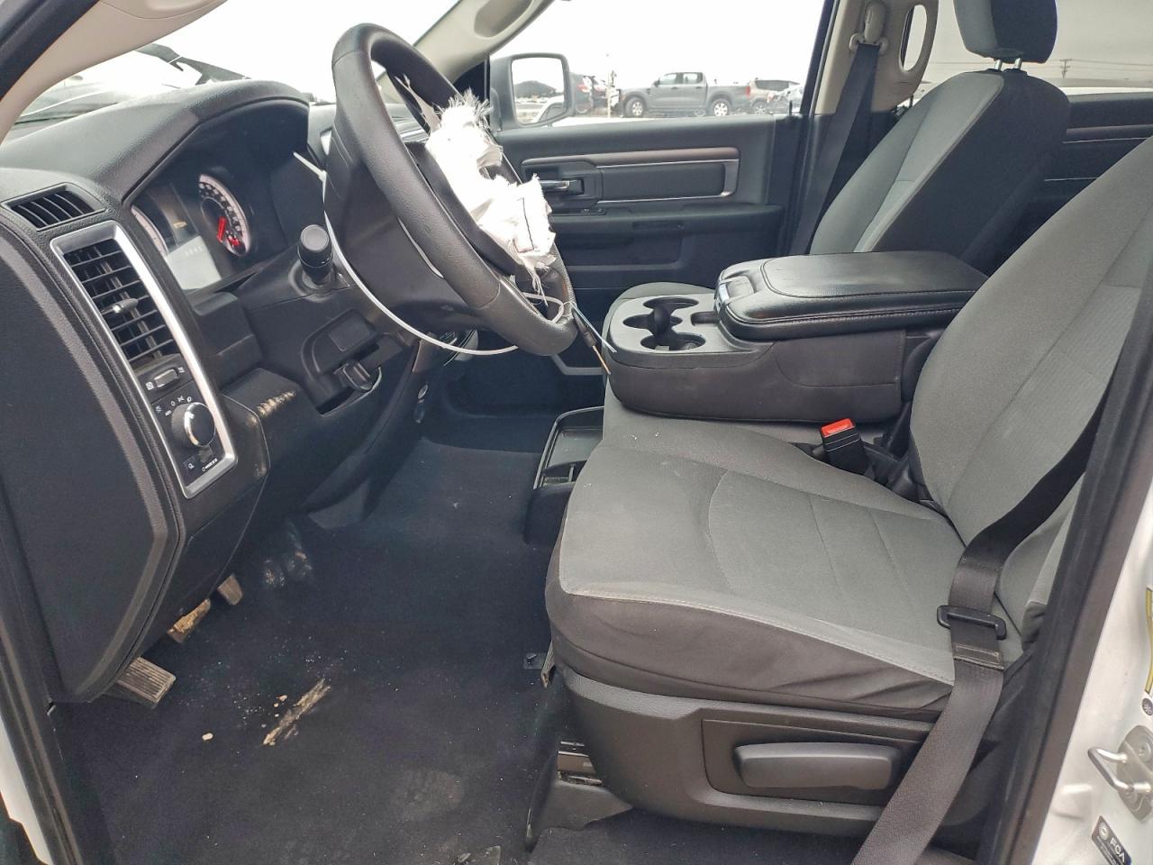 2022 RAM 1500 CLASSIC SLT photo 7
