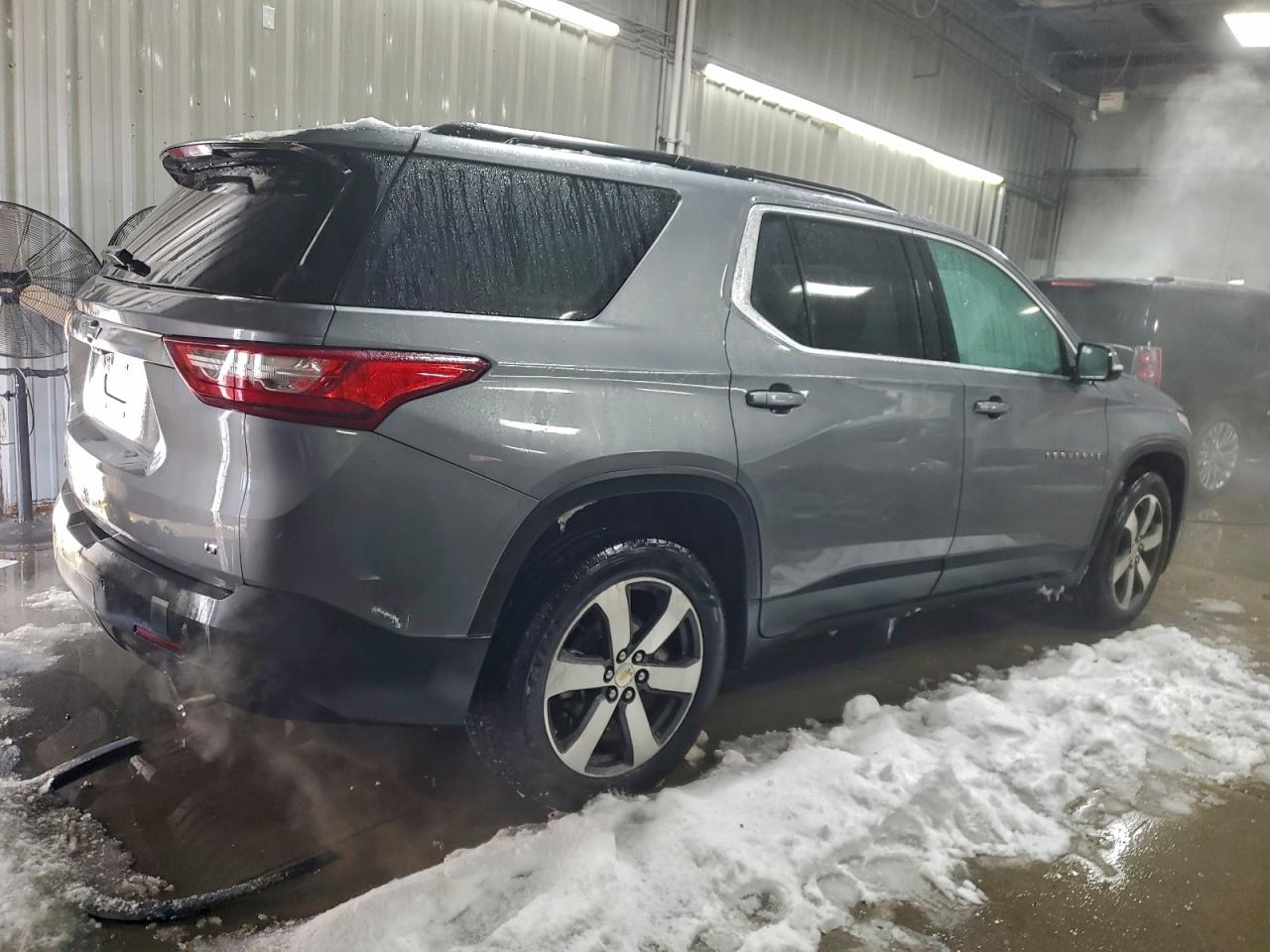 2019 CHEVROLET TRAVERSE LT photo 3