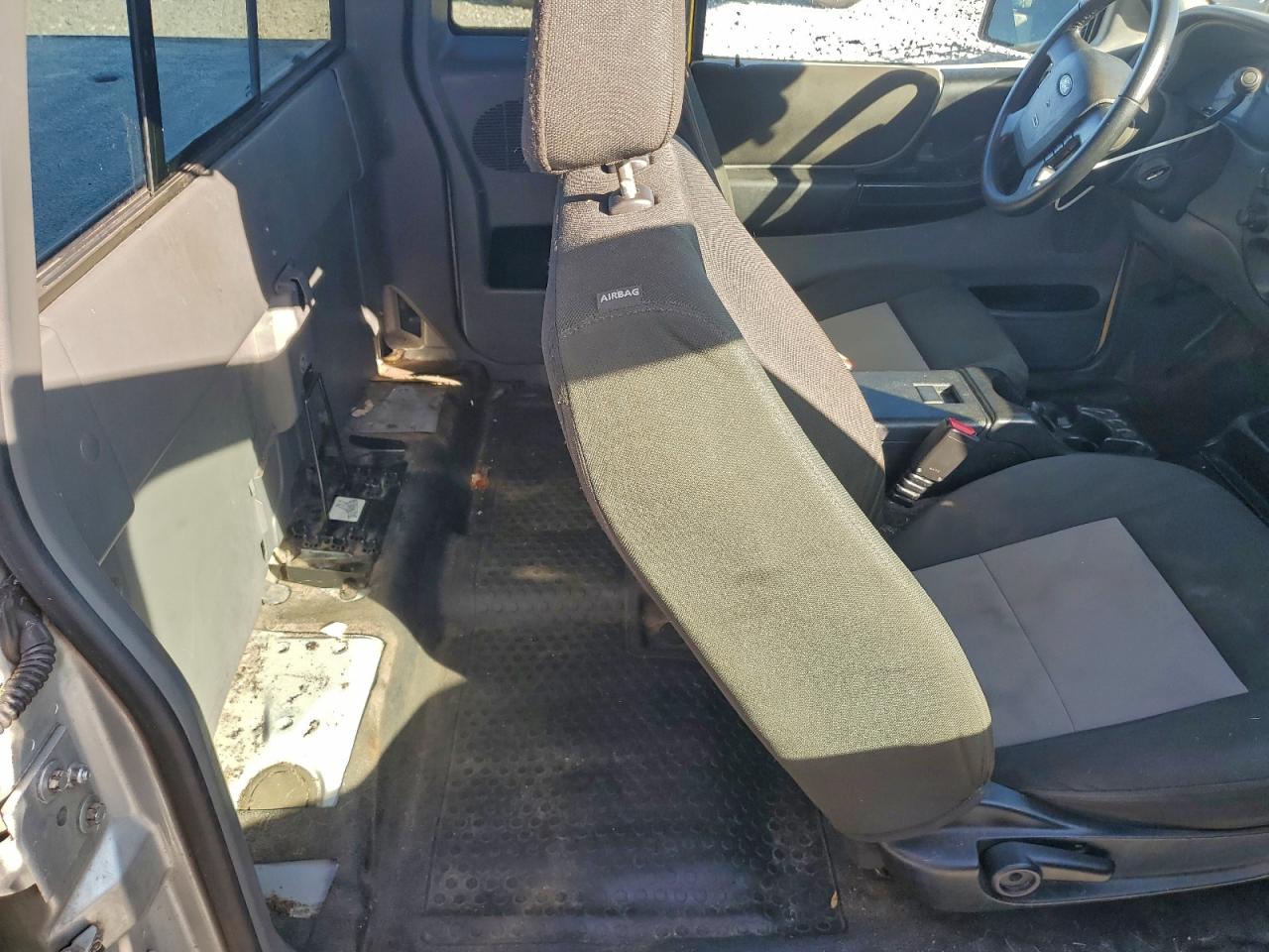 2011 FORD RANGER SUPER CAB photo 10