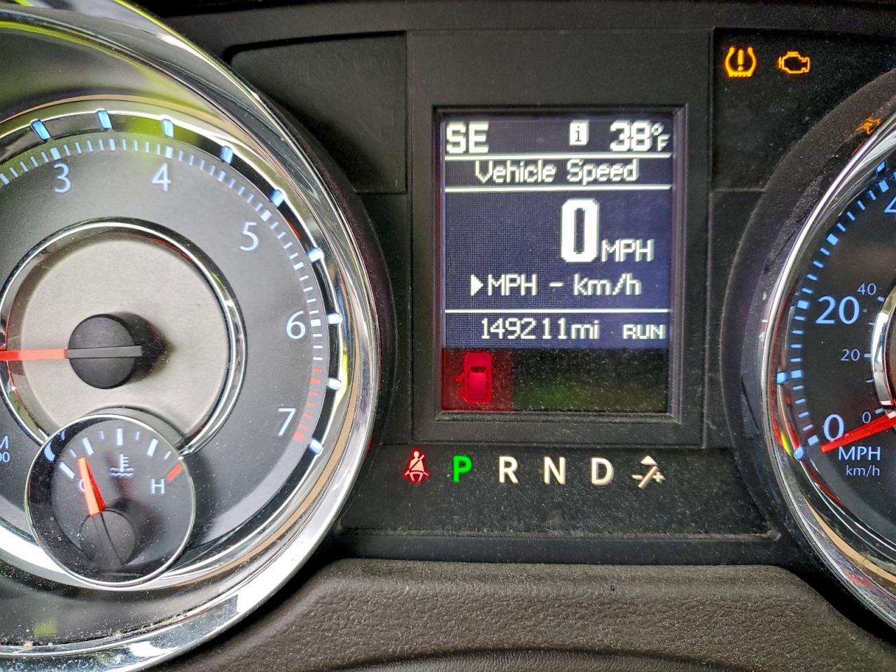 2015 CHRYSLER TOWN & COUNTRY TOURING photo 9