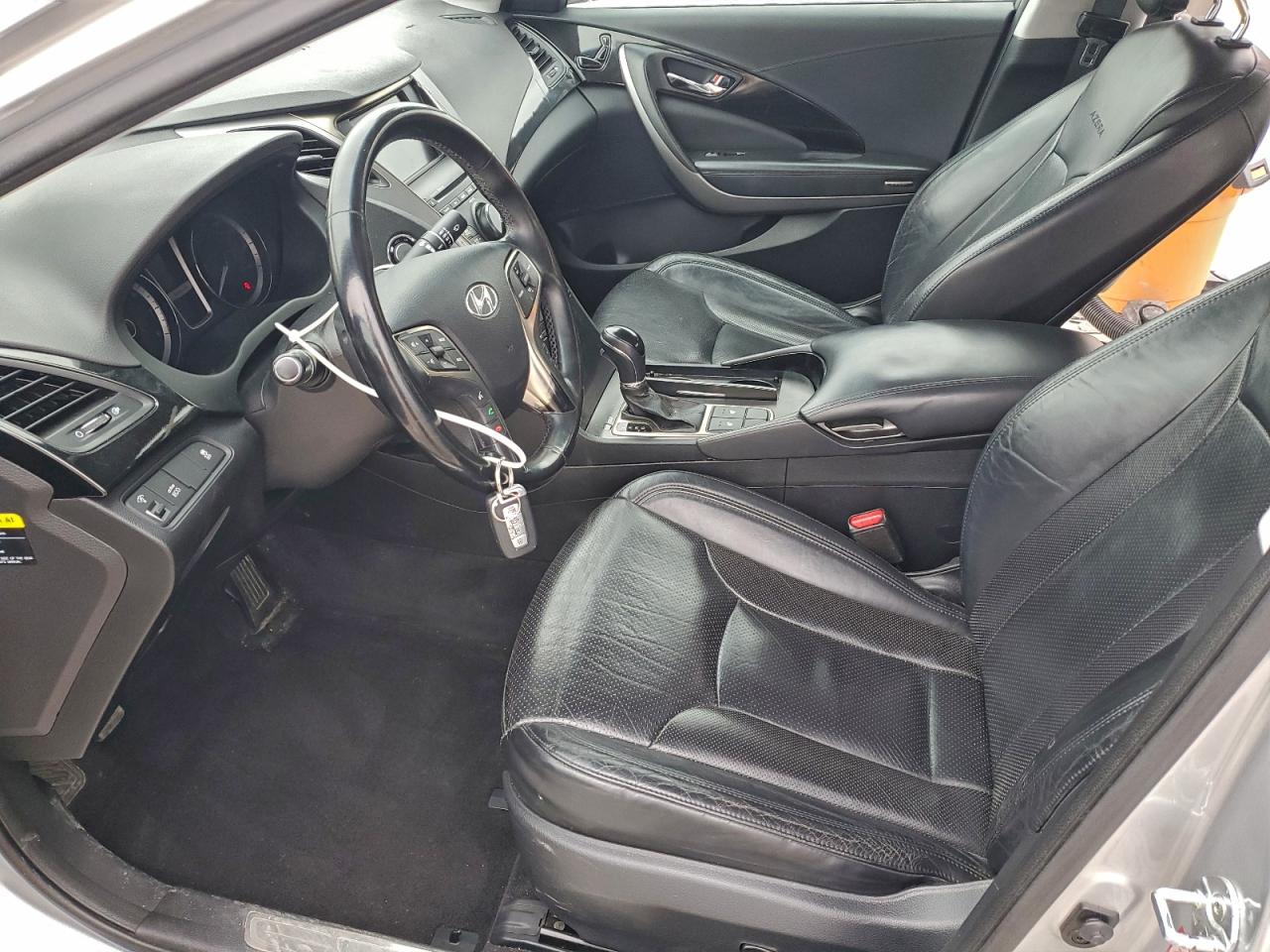 2012 HYUNDAI AZERA GLS photo 7