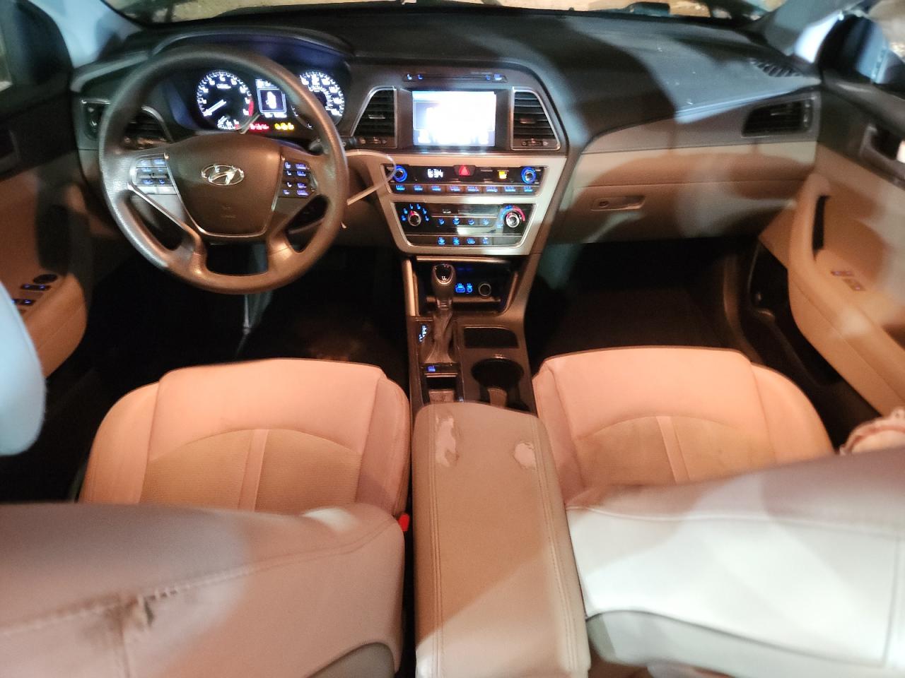 2016 HYUNDAI SONATA SE photo 8