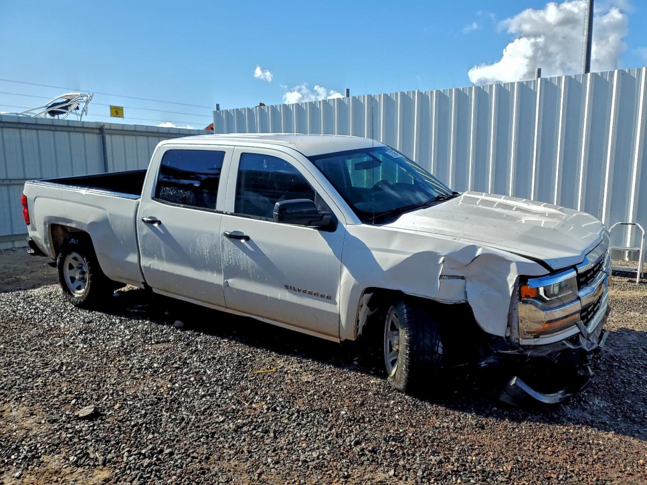 2018 CHEVROLET SILVERADO C1500 photo 4