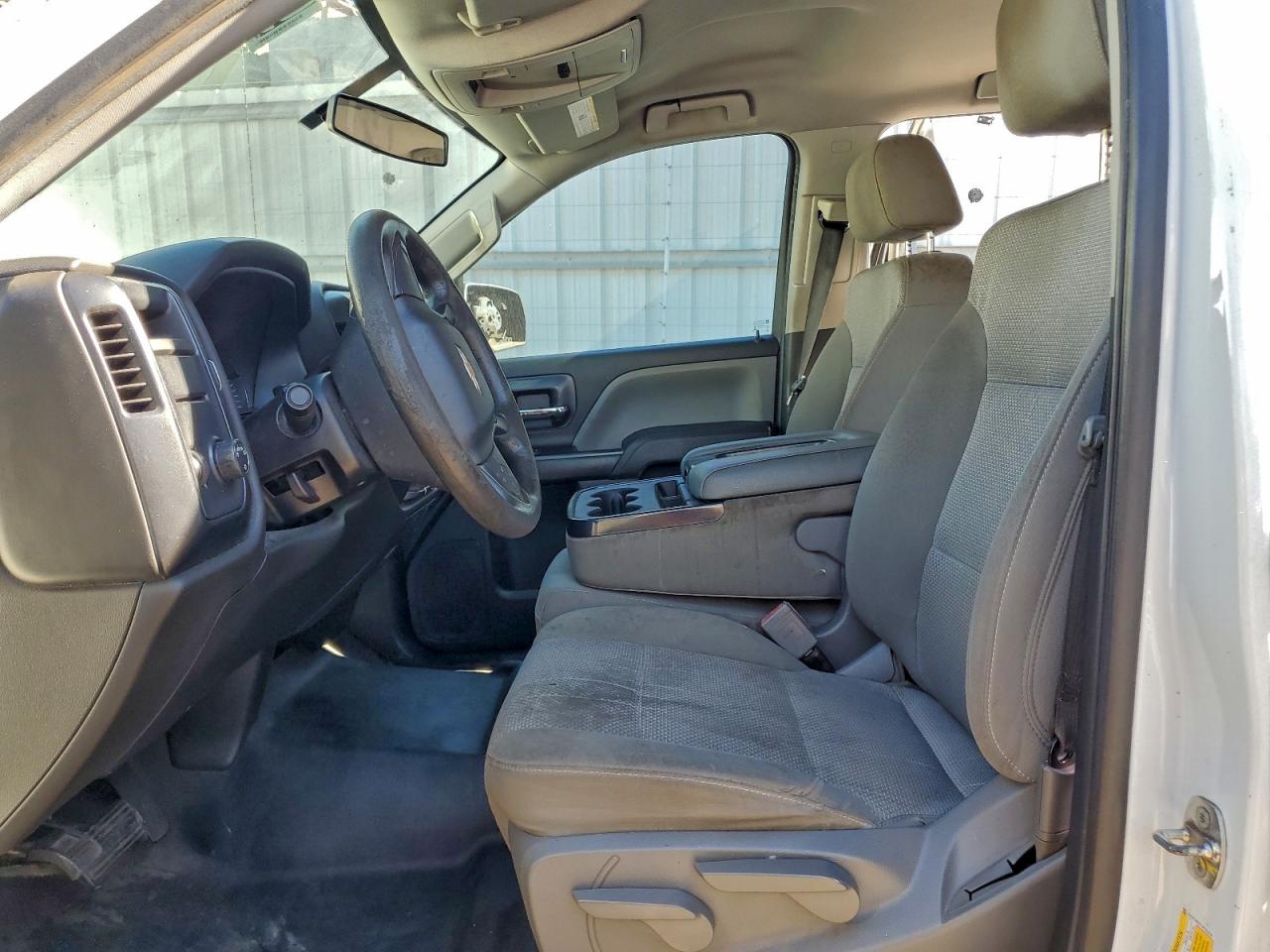 2018 CHEVROLET SILVERADO C1500 photo 7