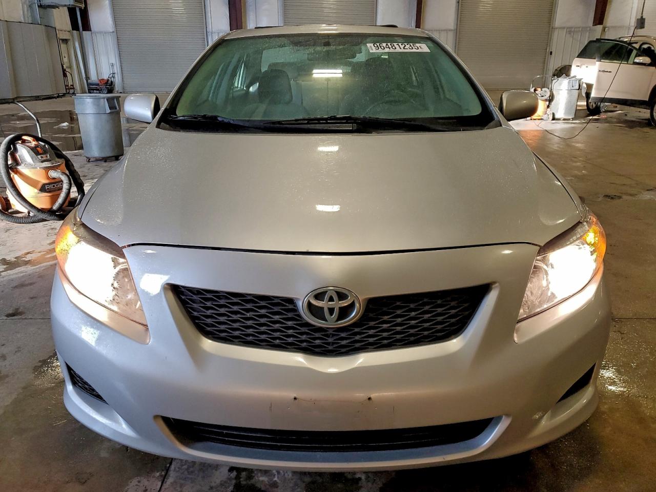 2010 TOYOTA COROLLA photo 5