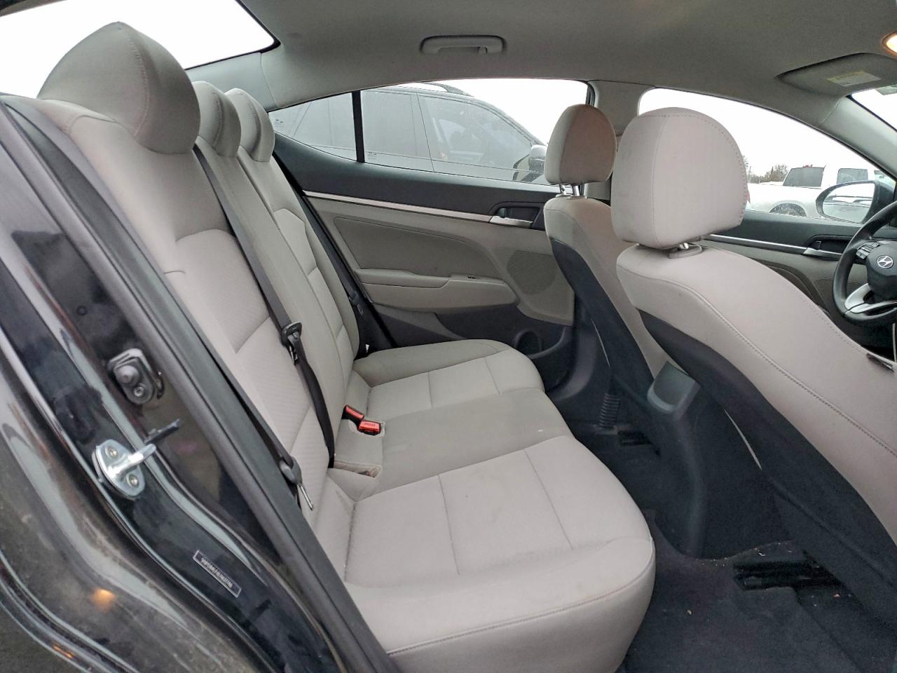 2020 HYUNDAI ELANTRA photo 10