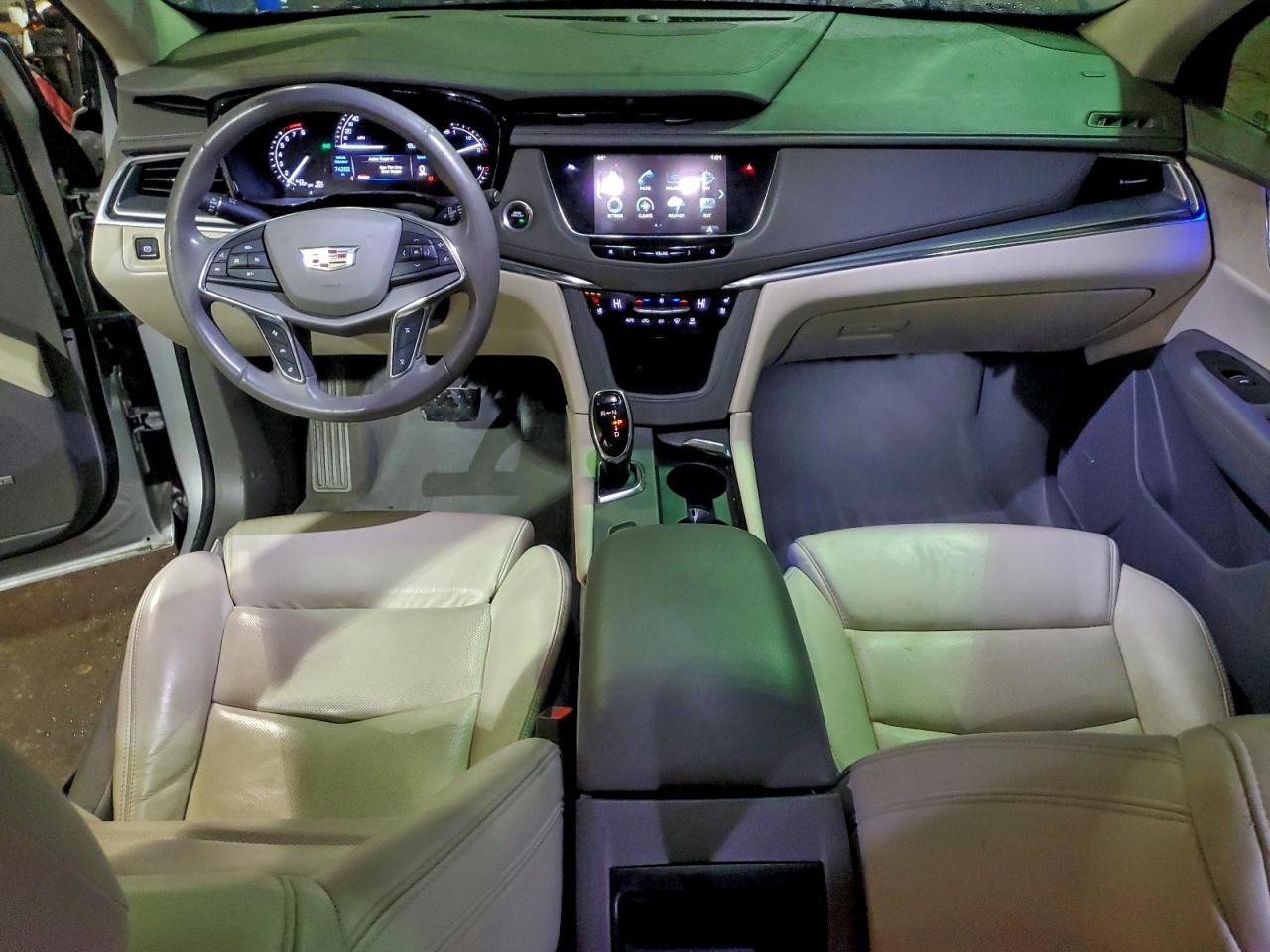 2017 CADILLAC XT5 PREMIUM LUXURY photo 8