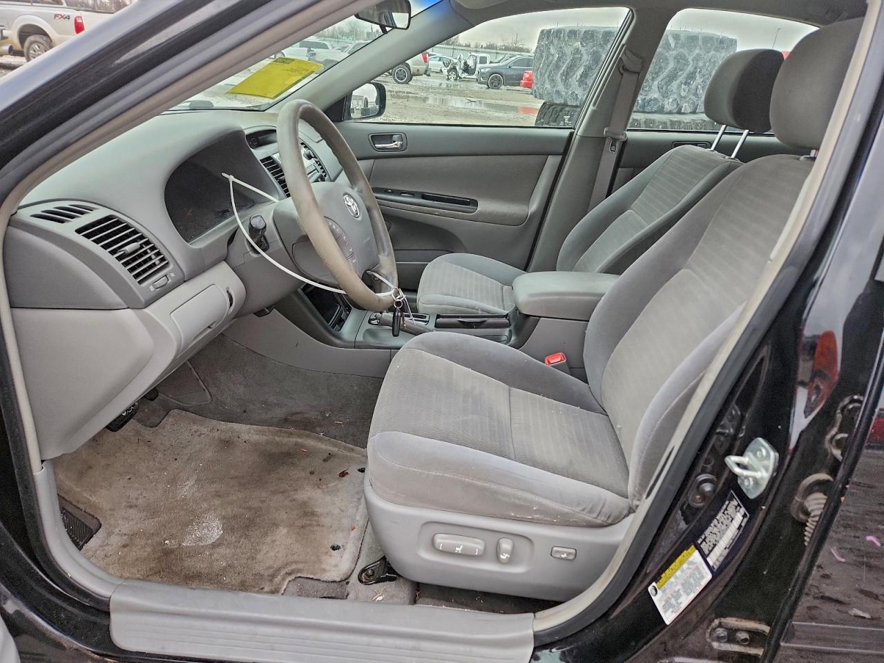2006 TOYOTA CAMRY LE photo 7