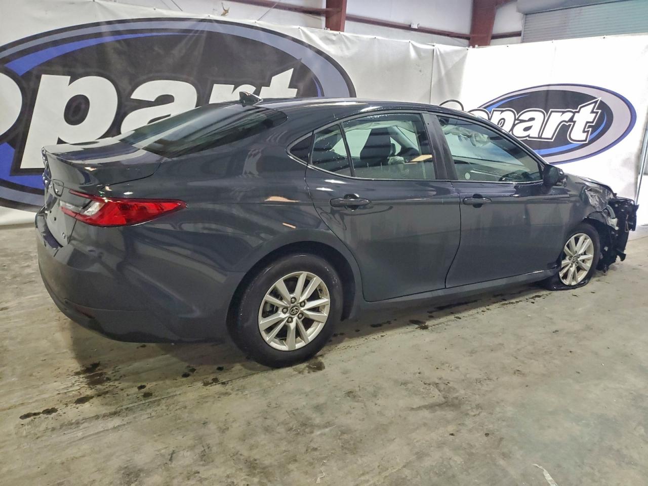 2025 TOYOTA CAMRY XSE photo 3