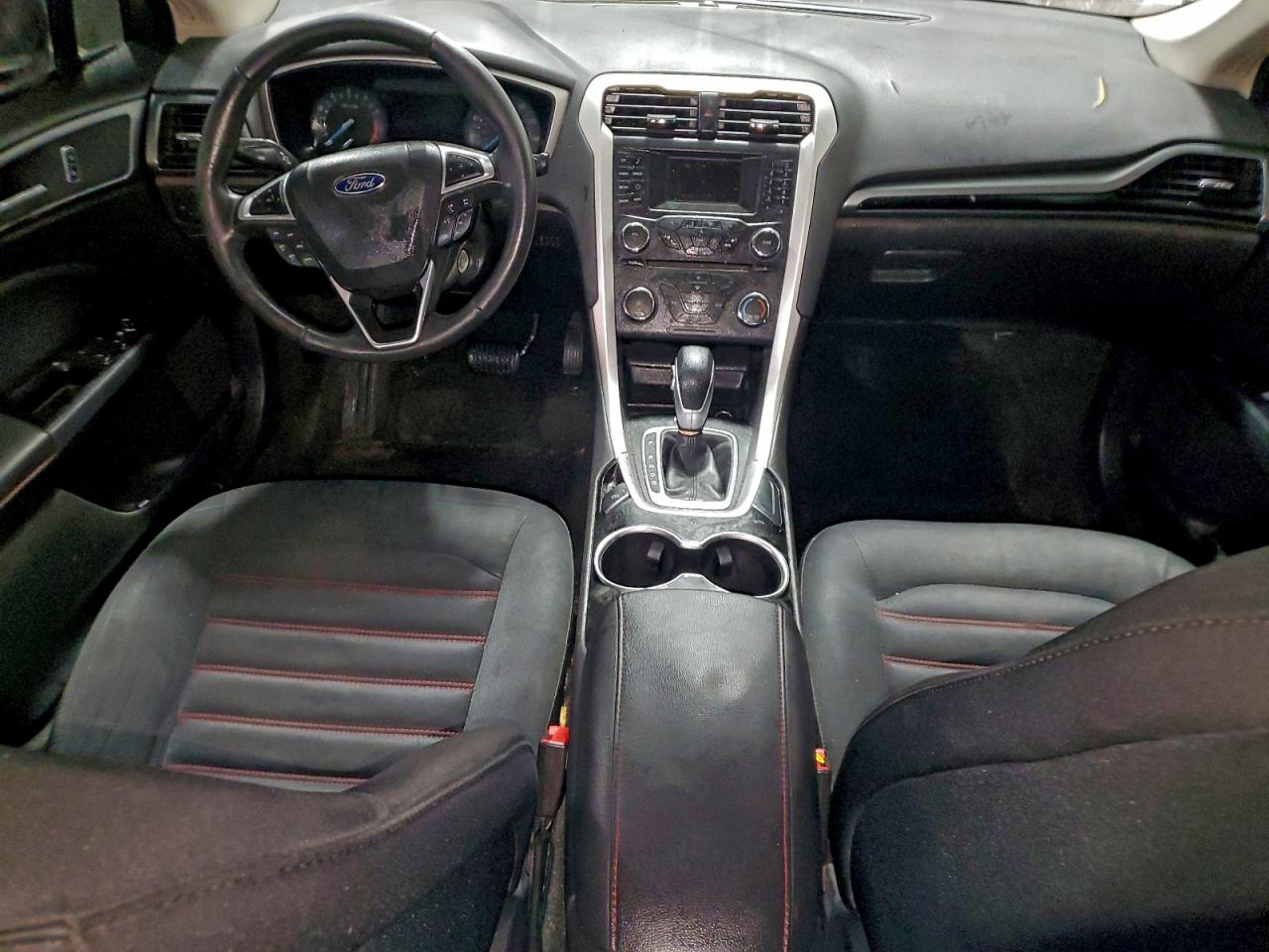 2015 FORD FUSION SE photo 8