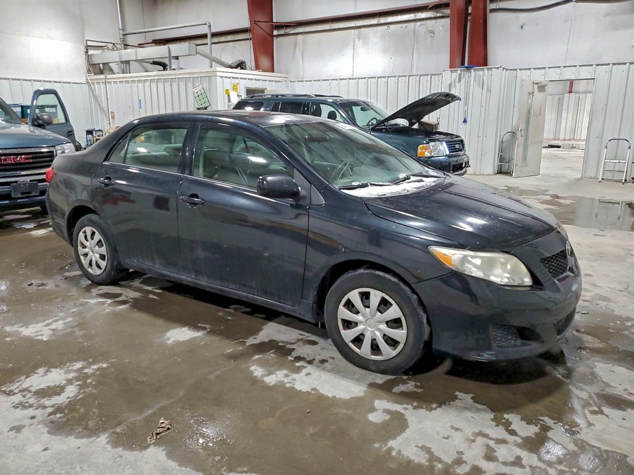 2010 TOYOTA COROLLA BASE photo 4