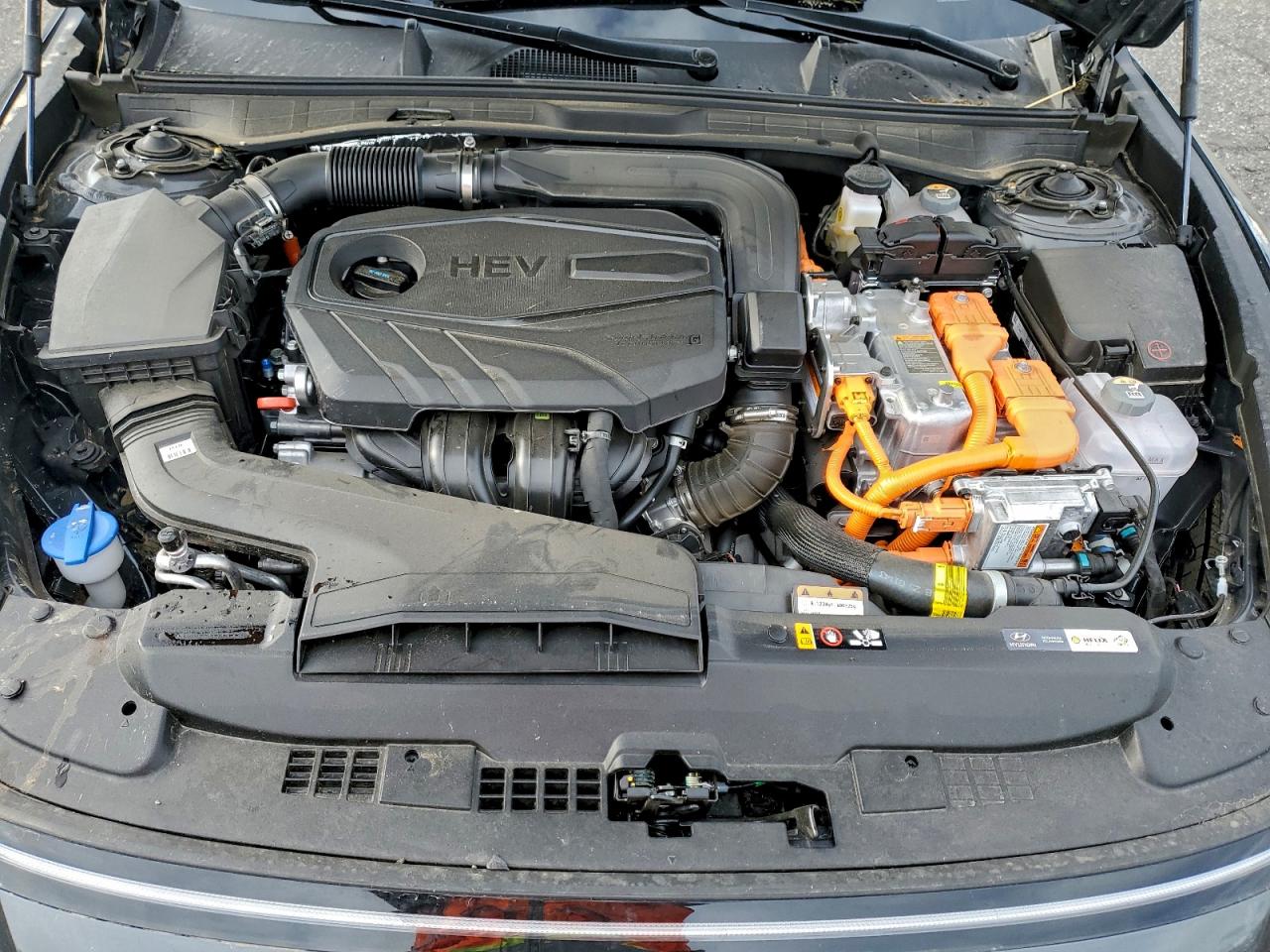 2025 HYUNDAI SONATA HYBRID photo 11