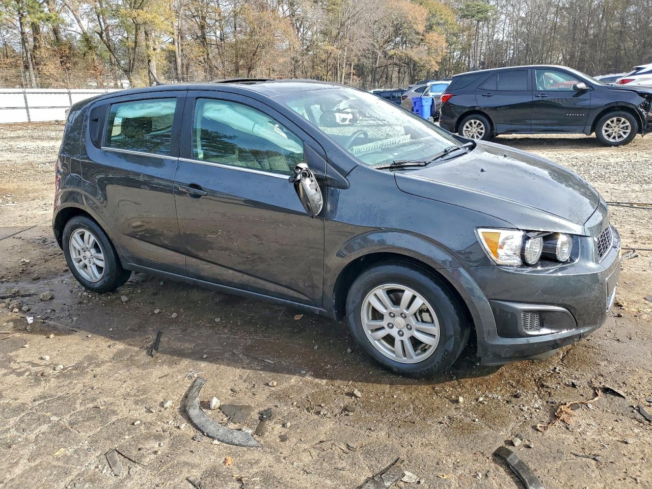 2014 CHEVROLET SONIC LT photo 4