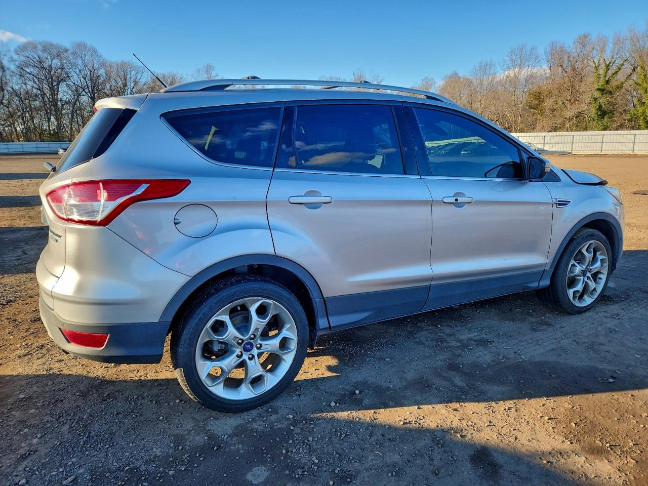 2016 FORD ESCAPE TITANIUM photo 3