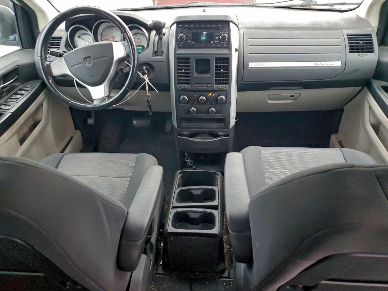 2008 DODGE GRAND CARAVAN SXT photo 8
