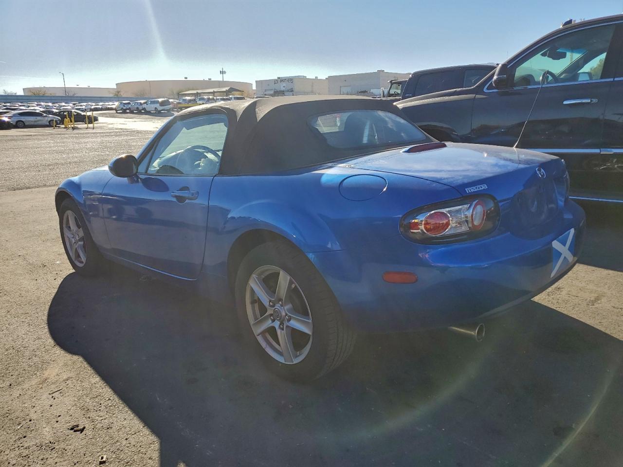 2006 MAZDA MX-5 MIATA photo 2
