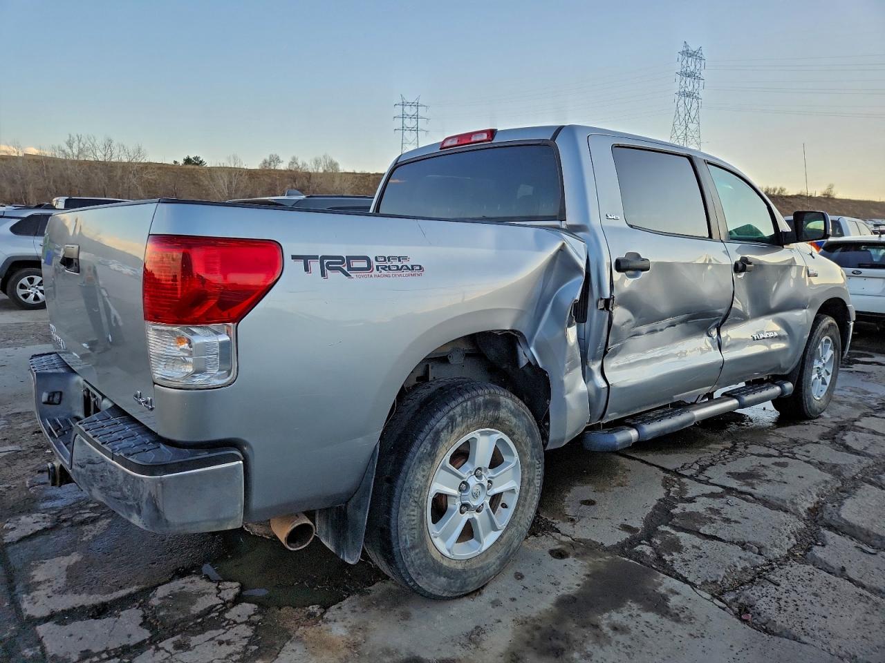 2013 TOYOTA TUNDRA CREWMAX SR5 photo 3