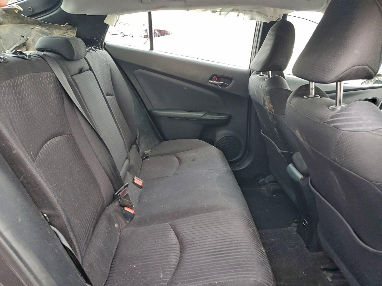 2017 TOYOTA PRIUS photo 10