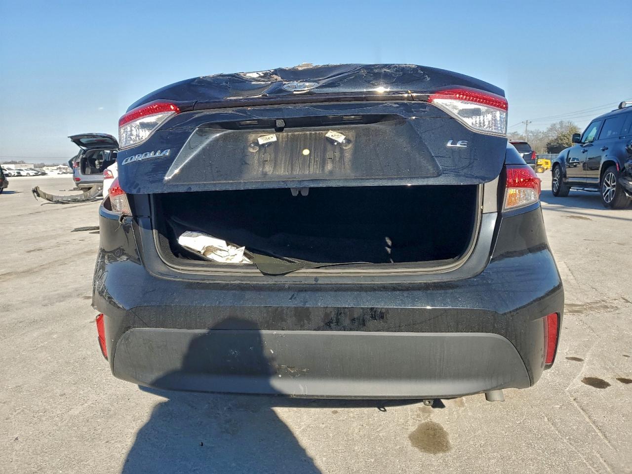 2023 TOYOTA COROLLA LE photo 6