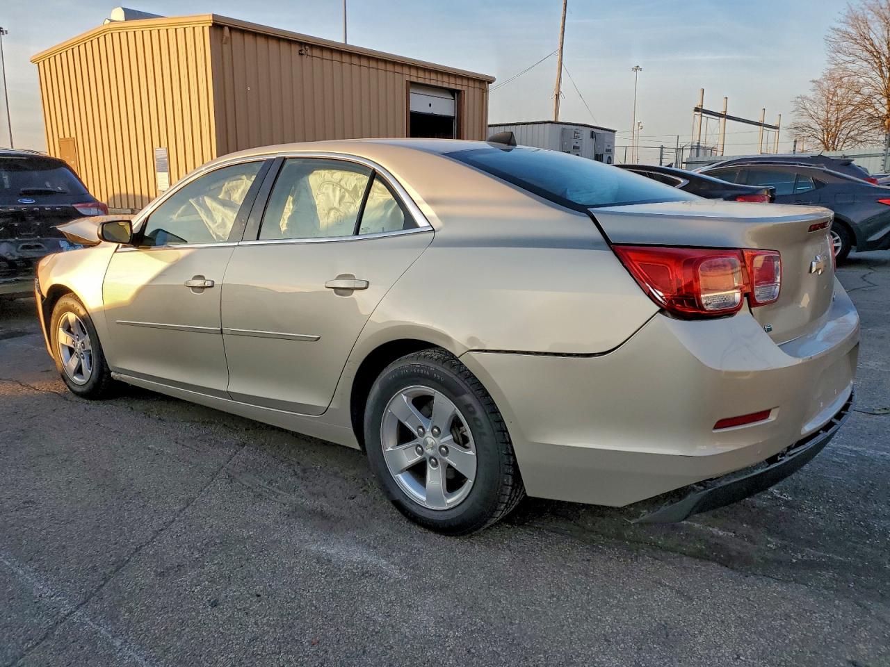2014 CHEVROLET MALIBU LS photo 2