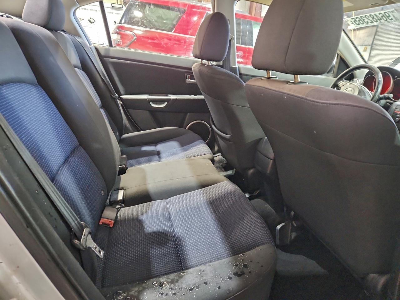 2004 MAZDA 3 S photo 28