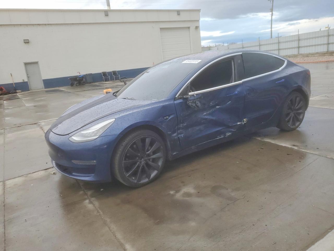 2018 TESLA MODEL 3