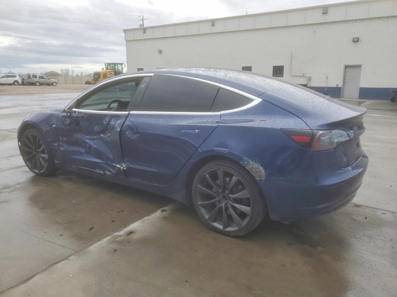 2018 TESLA MODEL 3 photo 2