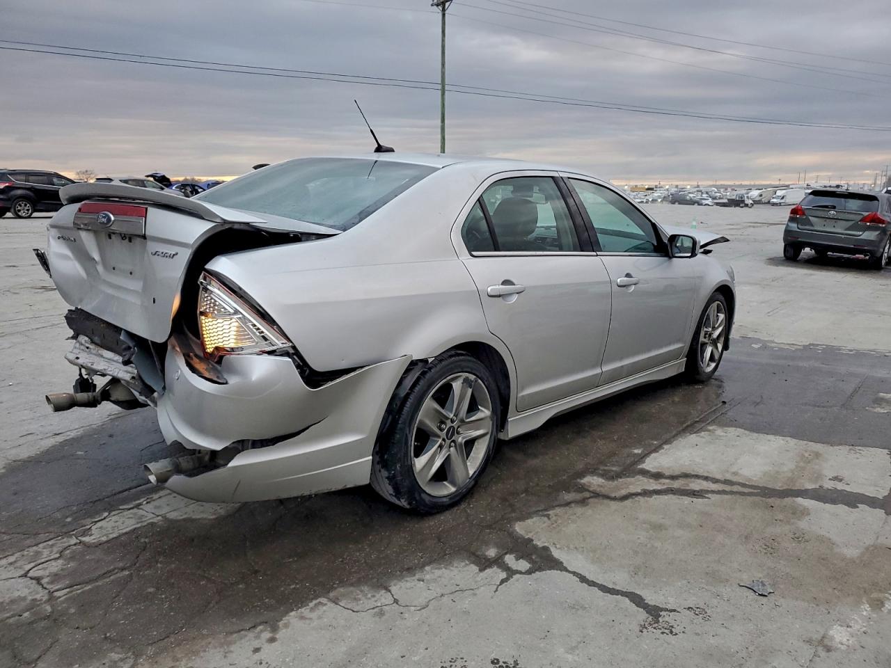 2011 FORD FUSION SPORT photo 3