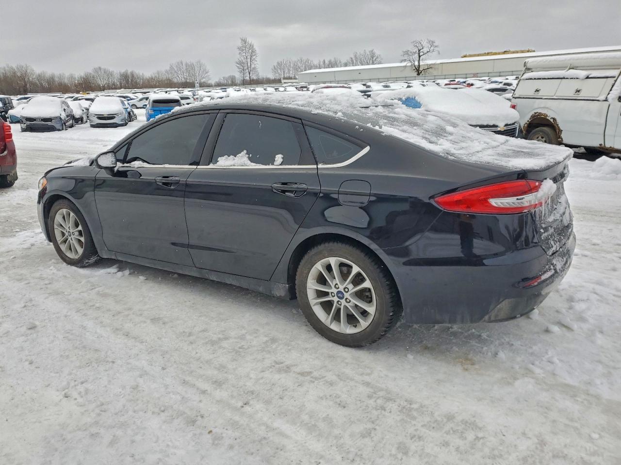 2020 FORD FUSION SE photo 2
