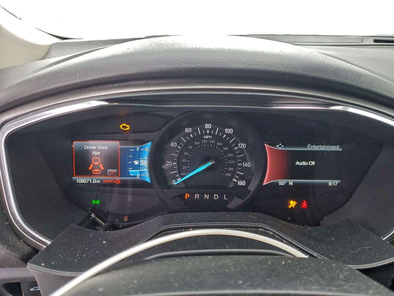 2020 FORD FUSION SE photo 9