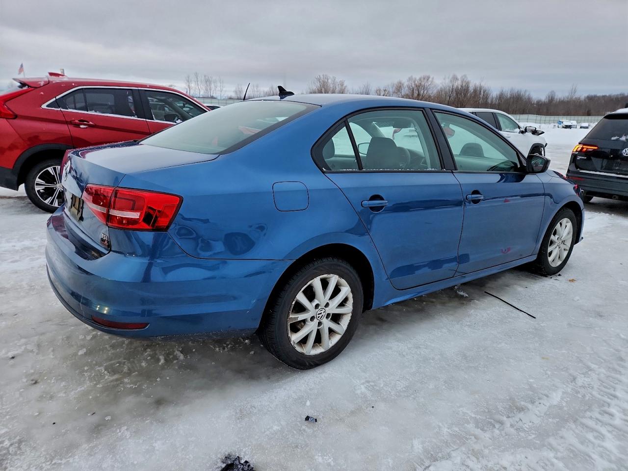 2015 VOLKSWAGEN JETTA SE photo 3