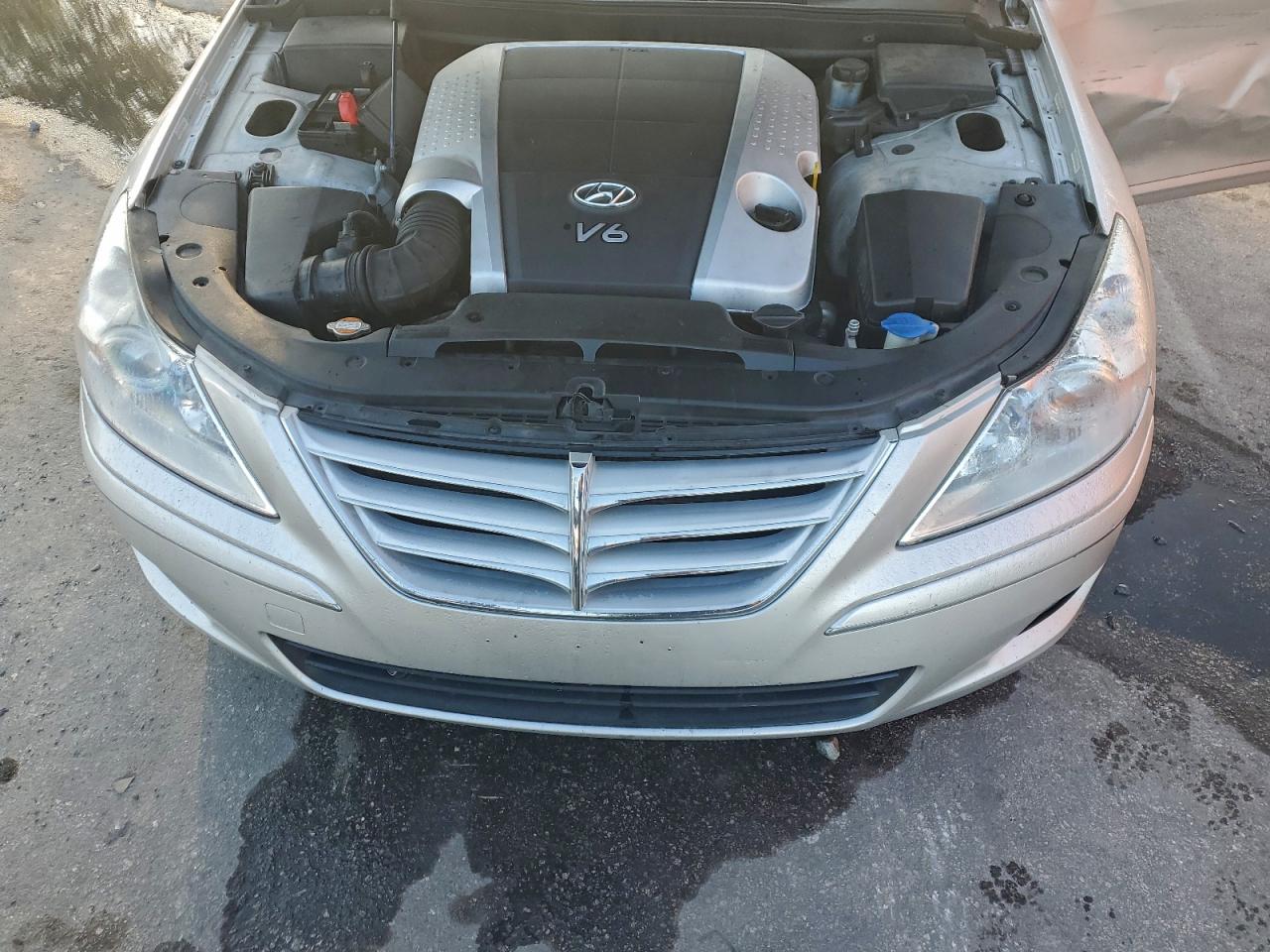 2009 HYUNDAI GENESIS 3.8L photo 11