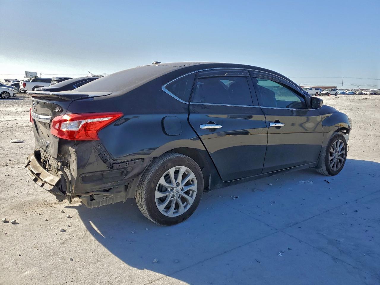 2018 NISSAN SENTRA S photo 3