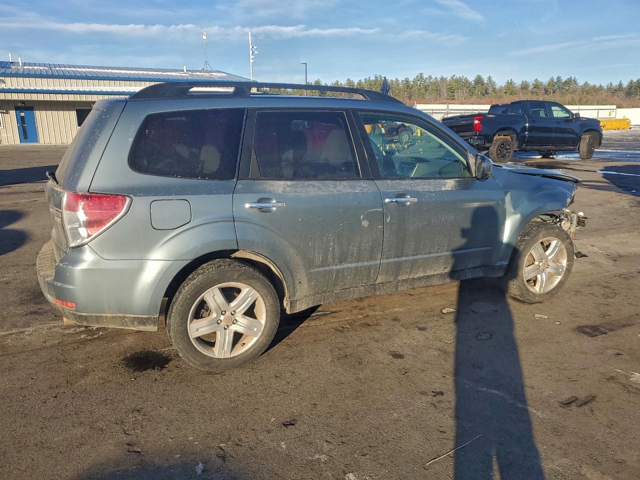 2010 SUBARU FORESTER 2.5X PREMIUM photo 3