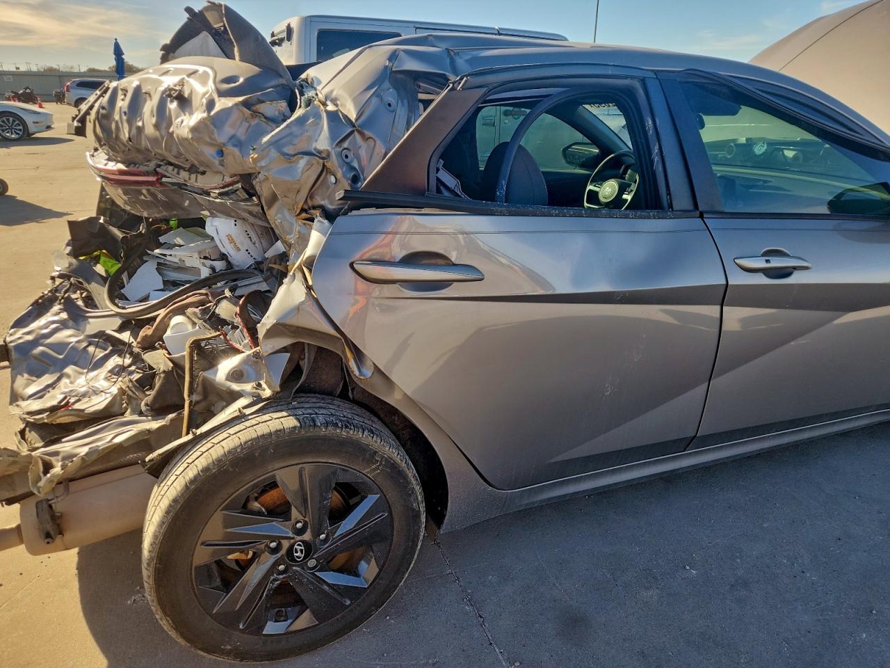 2021 HYUNDAI ELANTRA SEL photo 10