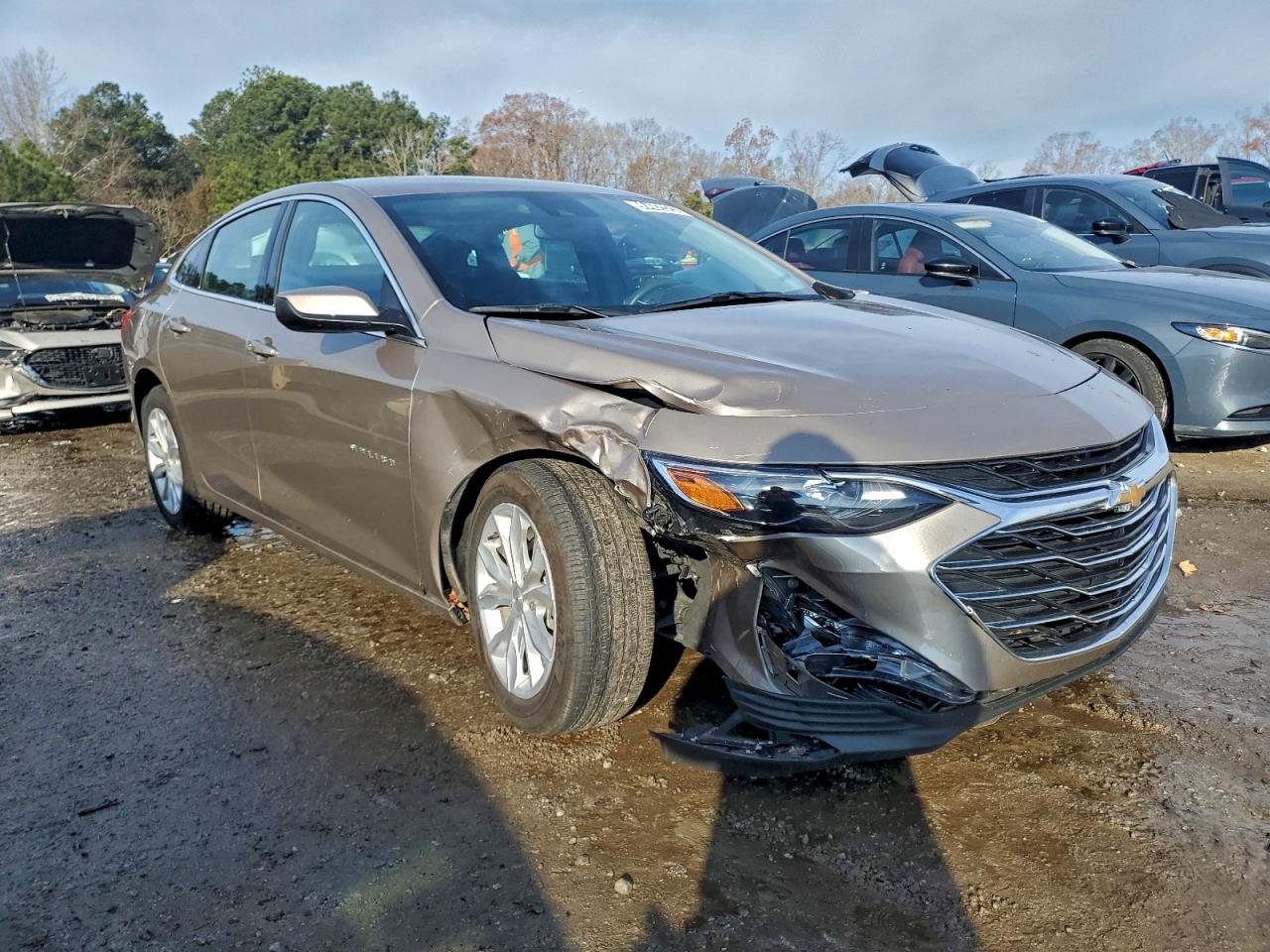 2025 CHEVROLET MALIBU LT photo 4