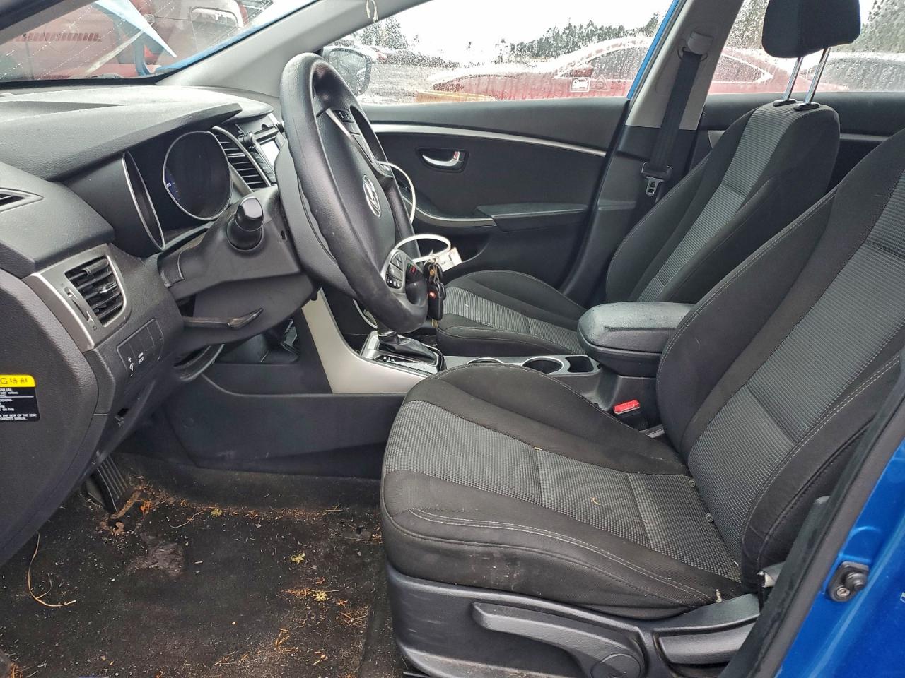 2017 HYUNDAI ELANTRA GT photo 7