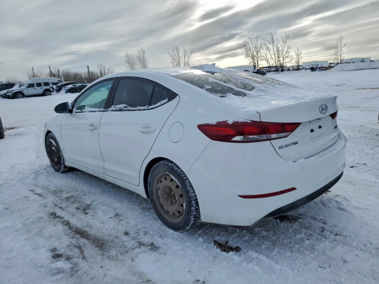 2018 HYUNDAI ELANTRA SEL photo 2