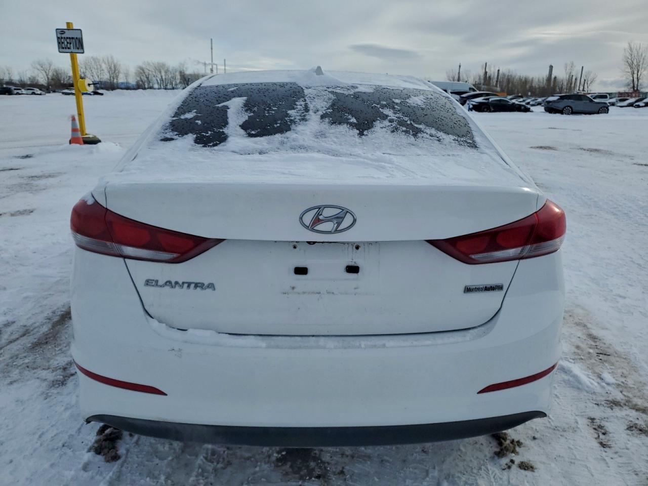 2018 HYUNDAI ELANTRA SEL photo 6