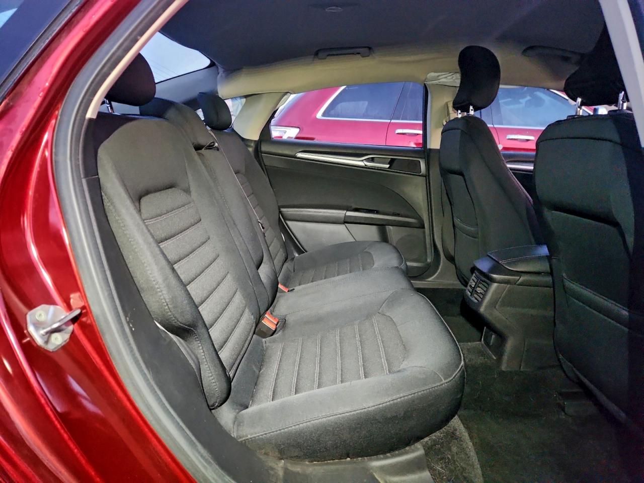 2015 FORD FUSION SE photo 10