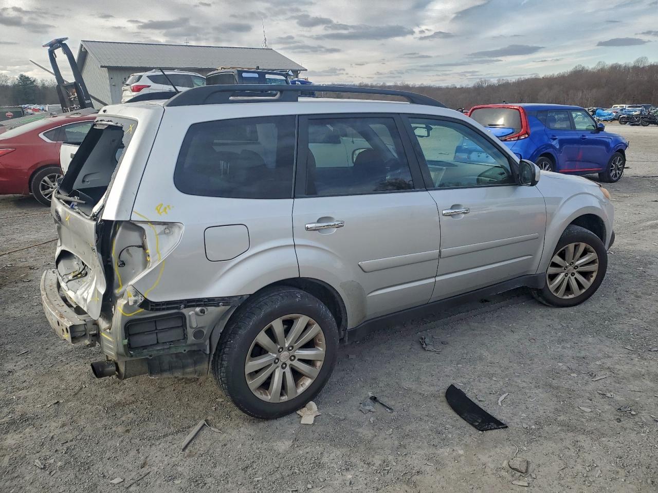 2011 SUBARU FORESTER LIMITED photo 3